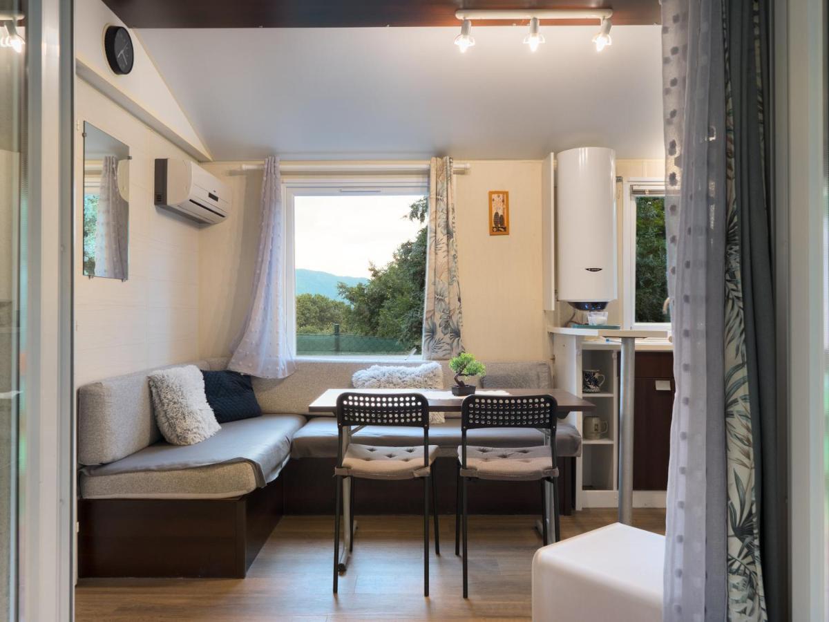 Laurahaus Villa Decin Bagian luar foto