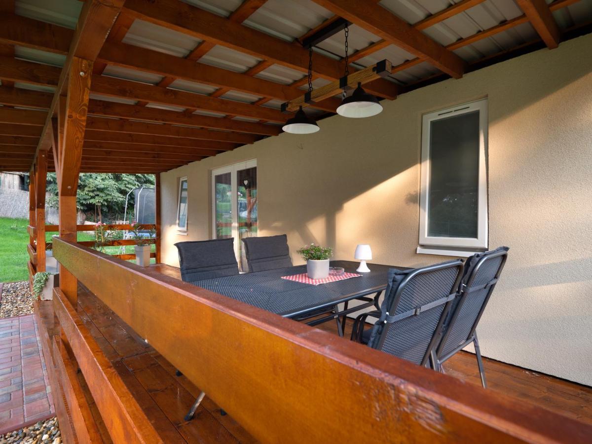 Laurahaus Villa Decin Bagian luar foto