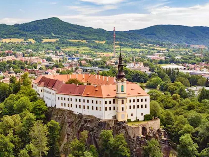 Laurahaus Villa Decin Bagian luar foto