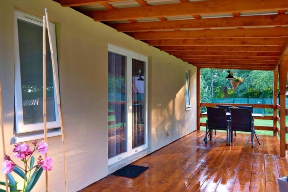 Laurahaus Villa Decin Bagian luar foto
